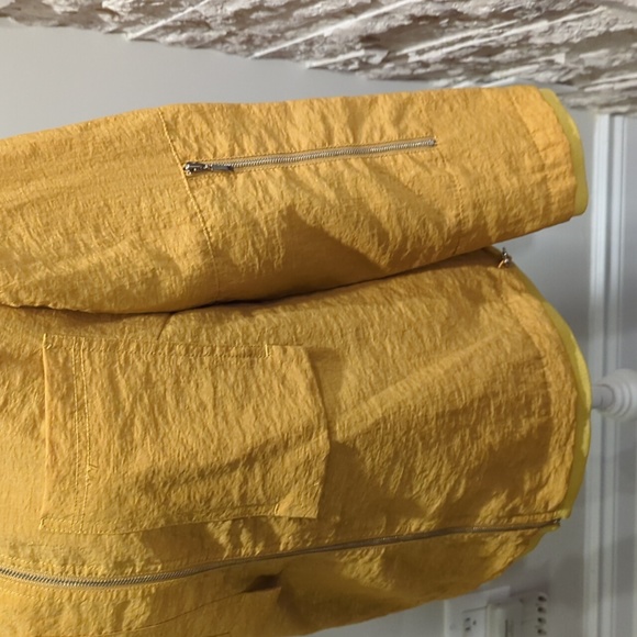 Uge Mustard color hooded zip up jacket - Picture 6 of 11